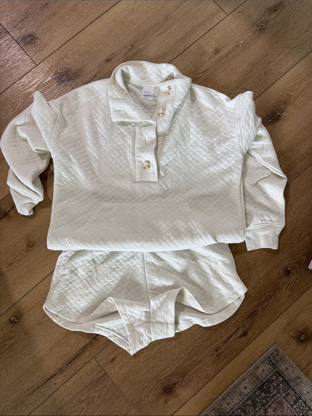 stars above Quilted Lounge Set in Cream